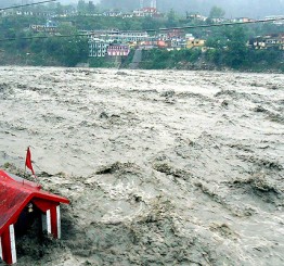 India: 8 dead, 3700 pilgrims stranded as incessant rains batter Uttarakhand